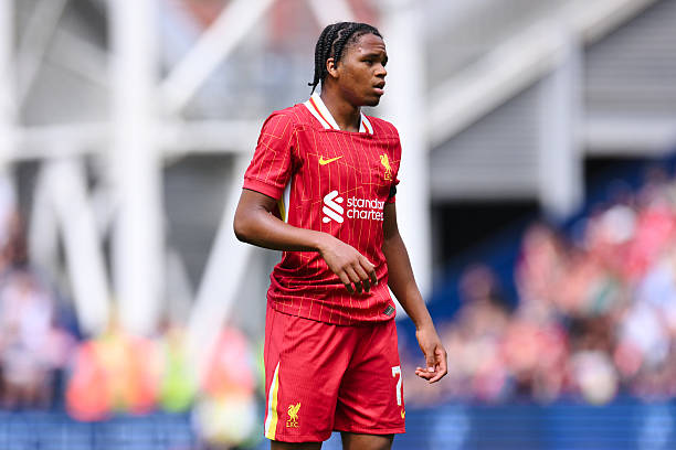 Rio Ngumoha: Thần đồng 16 tuổi với tham vọng Quả bóng Vàng tại Liverpool